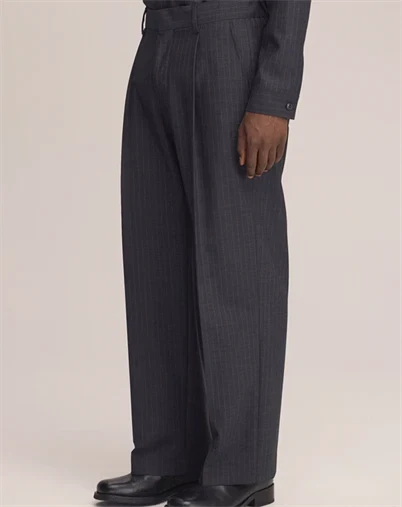 NN.07 - Kay Bukser - Dark Grey Stripe